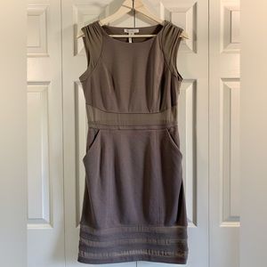 🥂👜 BCBG Beige Sheath Dress w Mesh Detailing ✨